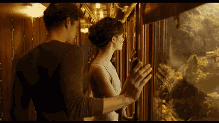 手背皮肤就长鸡皮一样