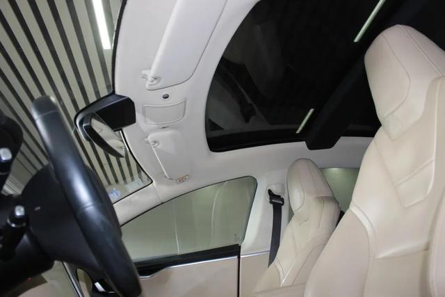 车主说车：女车主为何花70万买一台续航400公里的进口电动车？