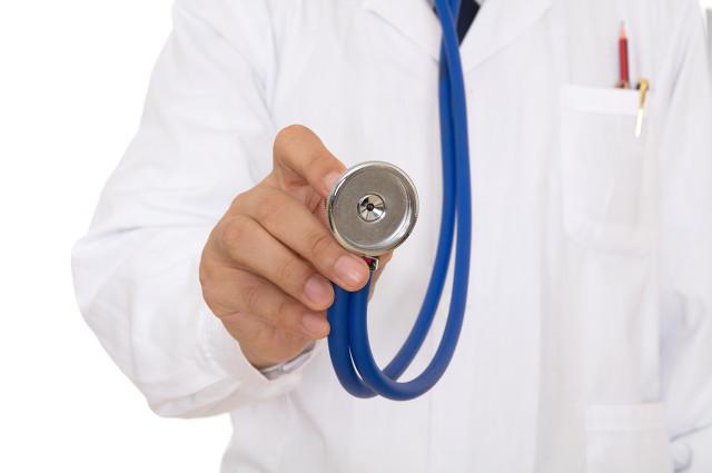 喝酒是升高血压，还是降低血压？心血管医生告诉你