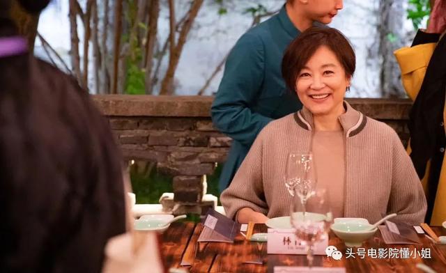 黄磊现在还是北电老师吗（黄磊现在还是北影老师吗）