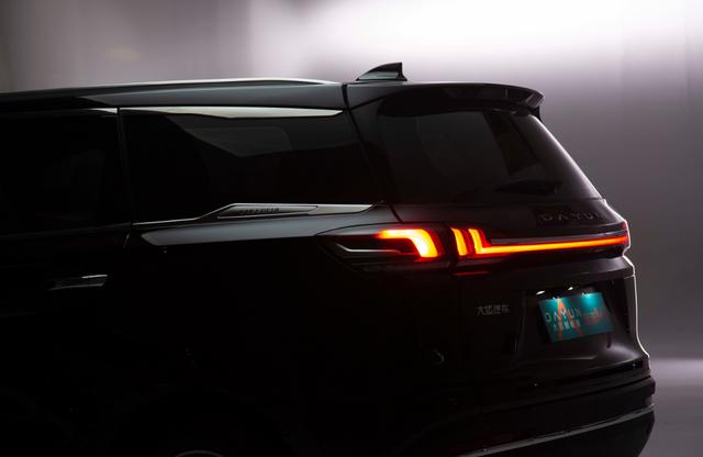 看大运远志M1如何用实力诠释什么是宜商宜家的全能车？