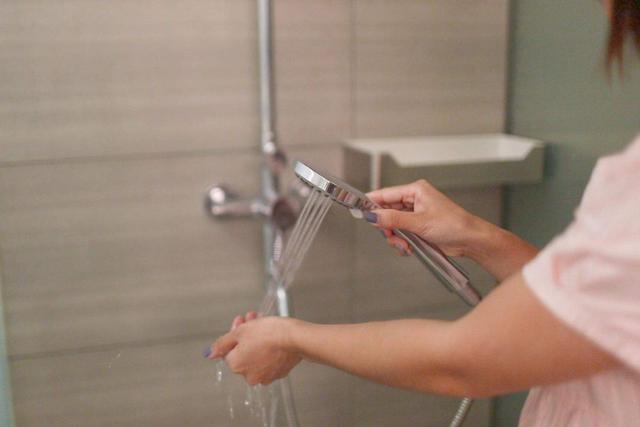 孕妇这些事情做太多，羊水会变得很“浑浊”，或影响胎儿正常呼吸