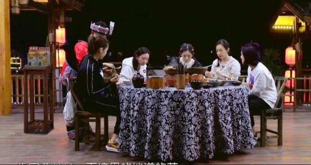 霍思燕吃鸡肉（霍思燕吃鸡肉完整视频）