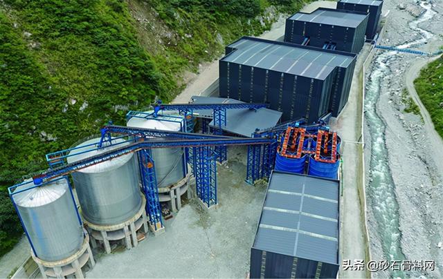 关于pyd900圆锥破碎机的信息