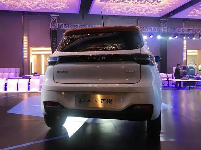 2022款雷丁芒果亮相，配130/200/300KM续航，年轻人又要花钱了