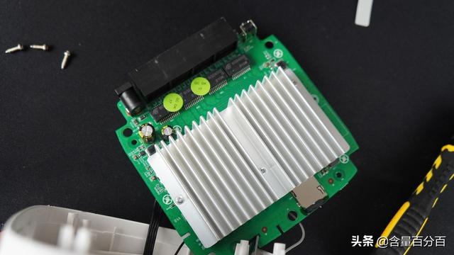 硬件升级、主打性价比的WiFi6京东无线宝云路由·鲁班64G畅享版