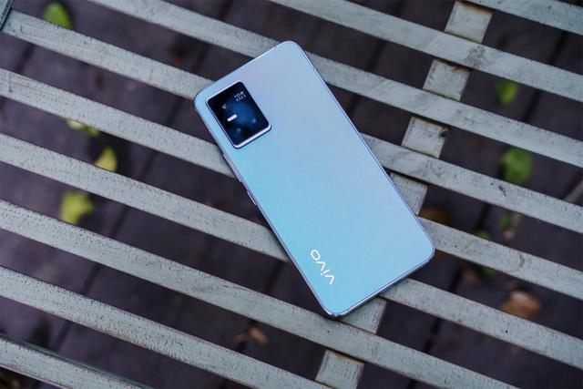 拍照手机那么多，为什么我只推荐这四款？