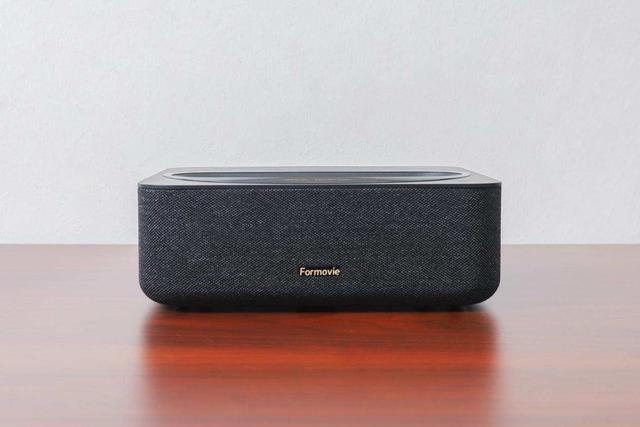 看谁能够深得人心！峰米R1 Nano和坚果智慧墙O1横评