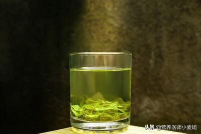 绿茶可以和胎菊一起泡水喝吗 胎菊和菊花泡茶哪种好