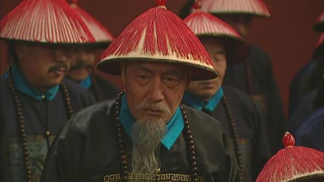 张廷玉历经了康雍乾三朝且配享太庙，为何乾隆最终却很不待见他？