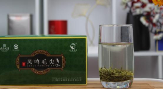 上了年纪要“忌茶”？建议50岁以后牢记这“3不喝”，益处多