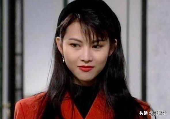 港姐李嘉欣：拼尽全力争宠俘获男人芳心，为何到头来还是被骂？