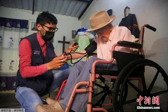 委内瑞拉老人度过113岁生日，被认证为世界最长寿男性
