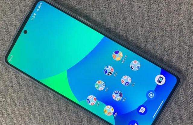 最优秀骁龙870旗舰加速清仓，1亿主摄+144Hz，8+256GB仅1999