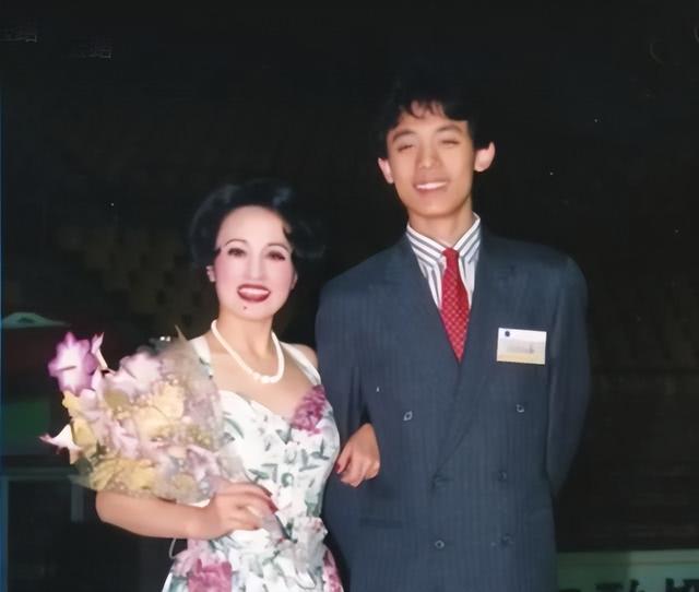 朱明瑛老公是谁(朱明瑛丈夫照片)-天晟网