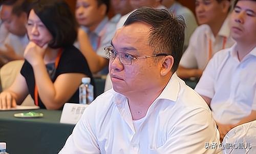 当年因华为放弃读博的郑宝用，帮任正非盈利百亿后，为何退居二线