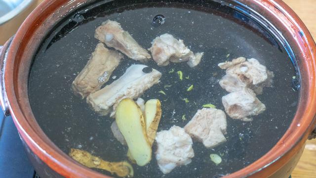 春季湿气重，建议多吃“3菜2豆2肉”，少吃2果，健脾祛湿健康过春