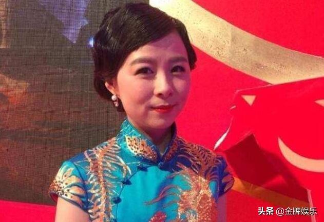 东方卫视主持人周瑾发布生活动态惹争议！疫情期间你还这么悠闲