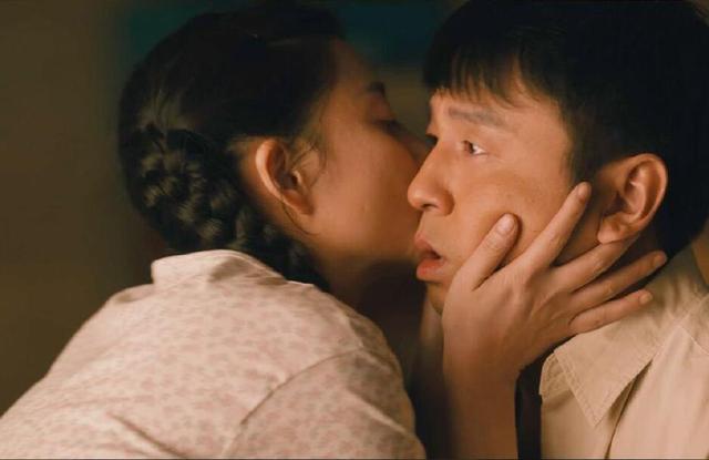 吻戏剧情老片段(吻戏视频高甜接吻高清片段)