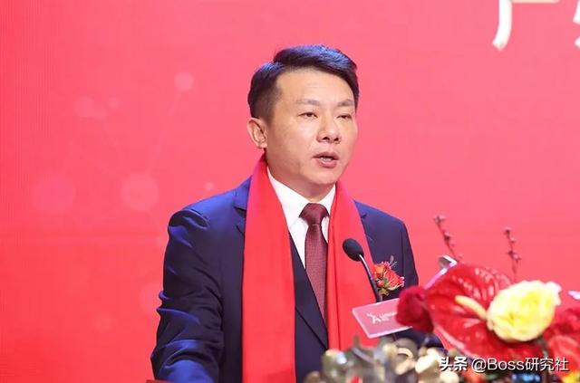 创新创业个人简历黄石籍富商