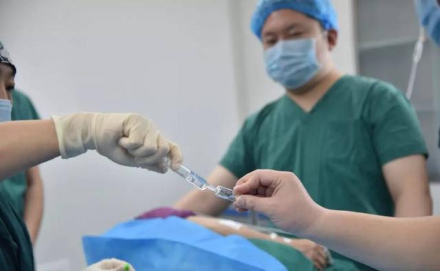 肠镜到底有多痛？一次肠镜“有效期”多久？医生：这8类人别逃避