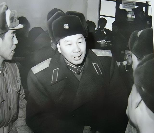 征求总参谋长人选意见时，叶剑英推荐杨成武，林彪：得加个字才行