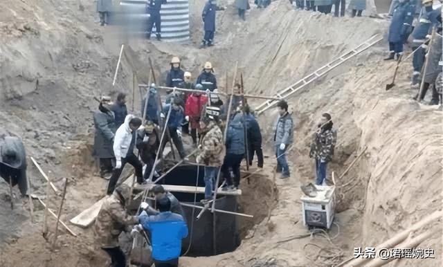 1987年，一河南农户院子被大雨冲塌，出现一口枯井下面埋着位皇帝