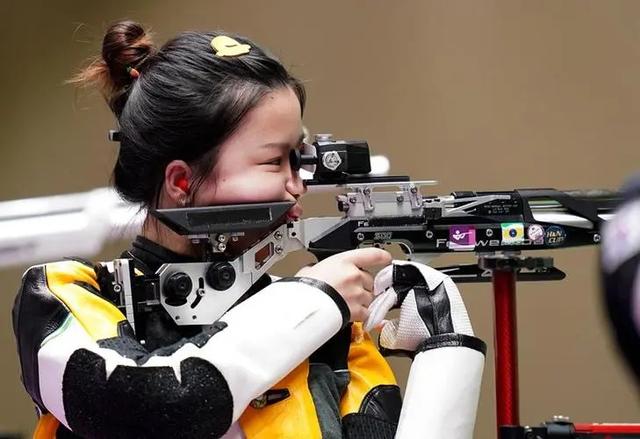杨倩新照美到认不出！官宣成为小米代言人，此前发福严重颜值大跌