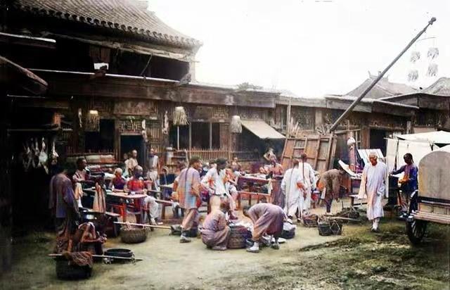 罕见老照片：1902年的真实北京，民生凋敝，一片末日王朝的衰败象