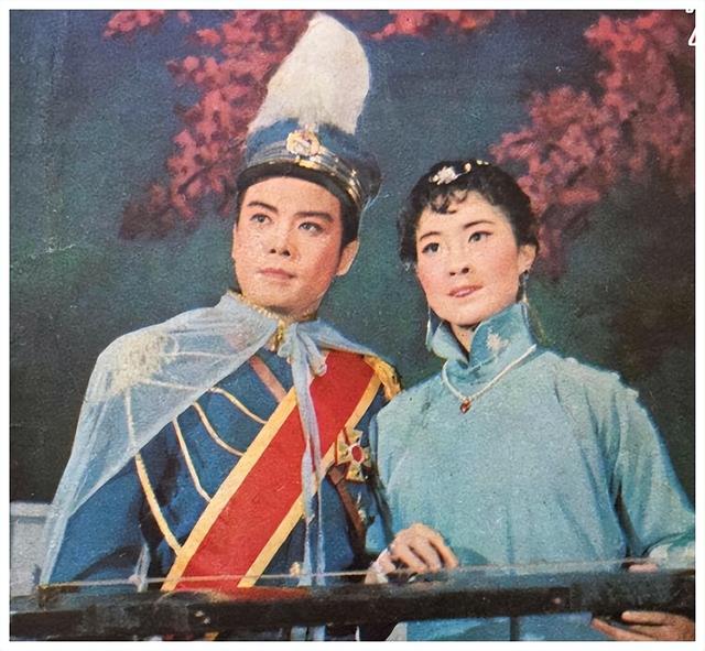 一名沈阳工人的妻子因病去世，世人翻开书信，其身份竟是一代名妓