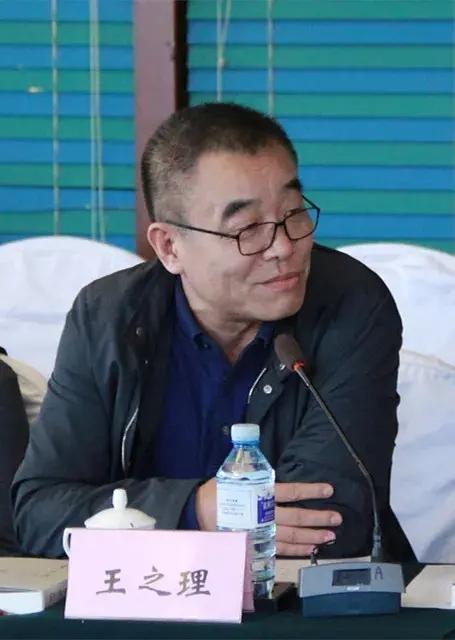 《情满九道弯》杀青，热依扎演北京姑娘，萨日娜出演的母亲有点刁