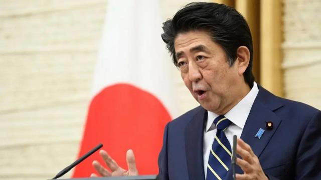 若俄乌冲突止息，普京将腾出手对付日本？乌俄交战，安倍未卜先知