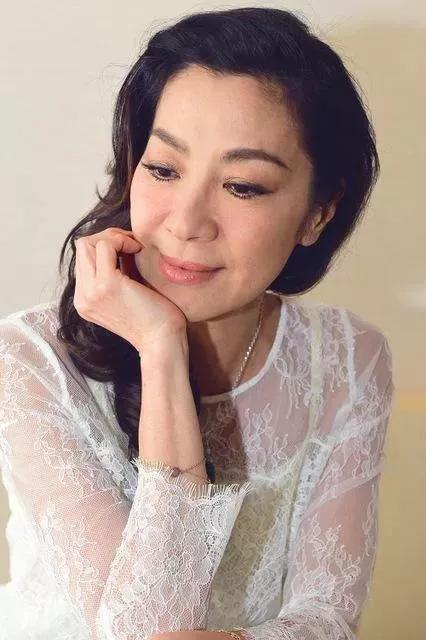 杨紫琼感染了新冠病毒，但以她武打女星的个性丝毫不怕
