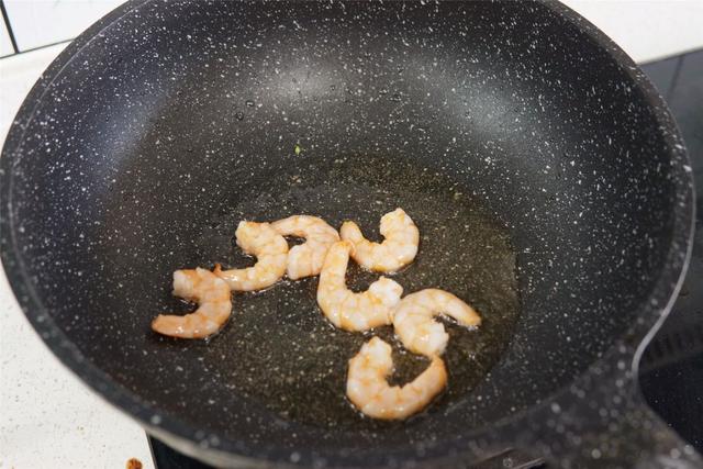 春吃豆，赛过肉，春天记得多吃5种豆，高钙高蛋白，早吃早受益