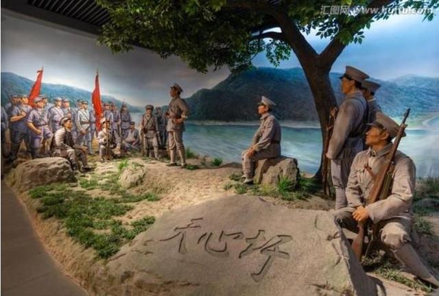 朱德有哪些战功，为何能当总司令和十大元帅之首？毛主席一语道破