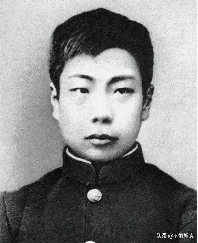 鲁迅玩伴闰土：57岁病逝后，留下5子，如今后代完成华丽反转