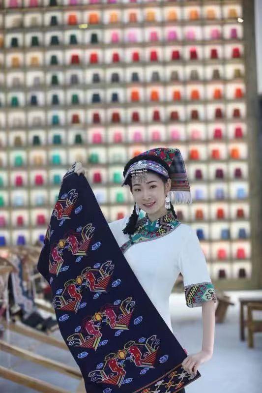 多景区客流量为今年新高！“五一”小长假，张家界旅游回暖