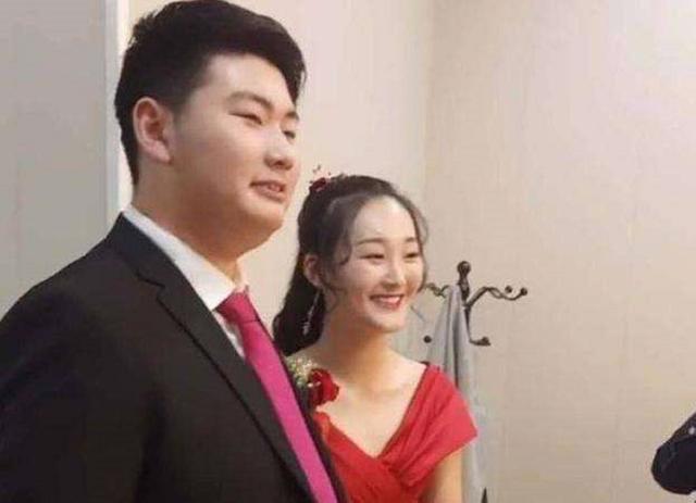 朱小伟又订婚了，大衣哥壕掷50万彩礼，陈亚男连发两条动态透深意