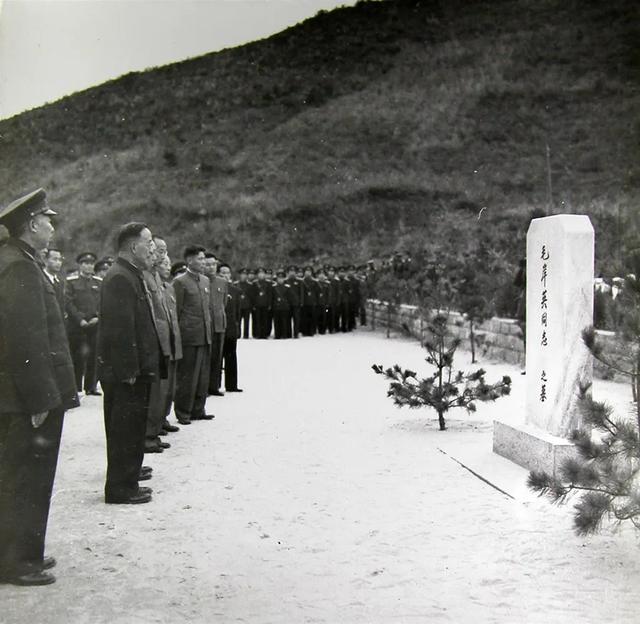 1950年毛岸英牺牲，2020年彭德怀绝密电报首次公开，读完潸然泪下
