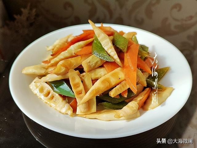 春分时节，建议老年人少吃补品，多吃“4种春菜”，平安幸福1整年