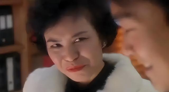 香港女明星名字80年代扮丑,哪位香港女演员在电影中扮丑
