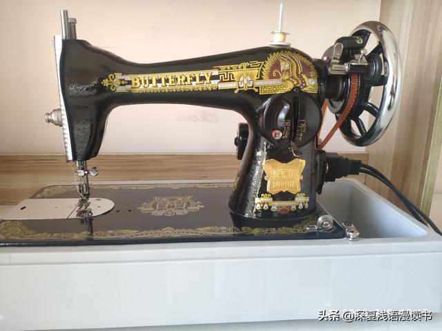 缝纫机，传家宝，旧衣改造真灵巧，老传统不能丢，日子过得乐悠悠