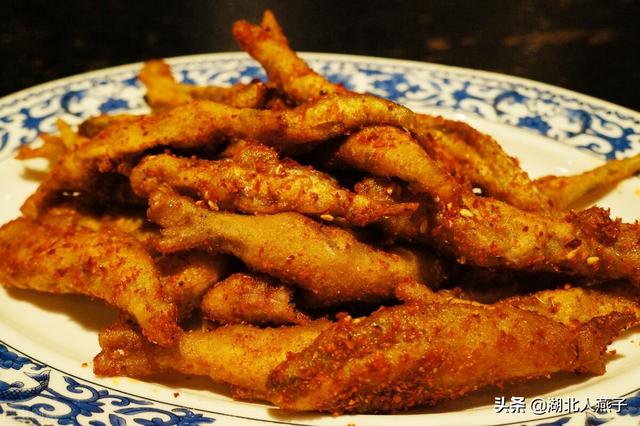 端午节，除了吃粽子，还要吃3菜2肉2果，顺应节气而食，平安入夏