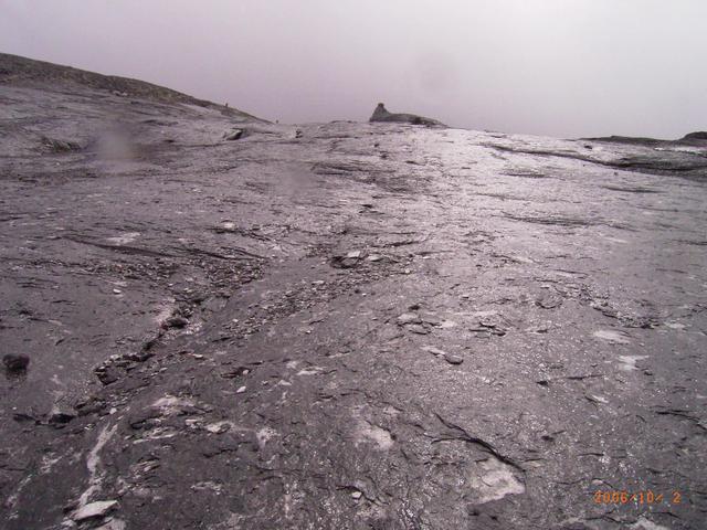 攀登哈巴雪山