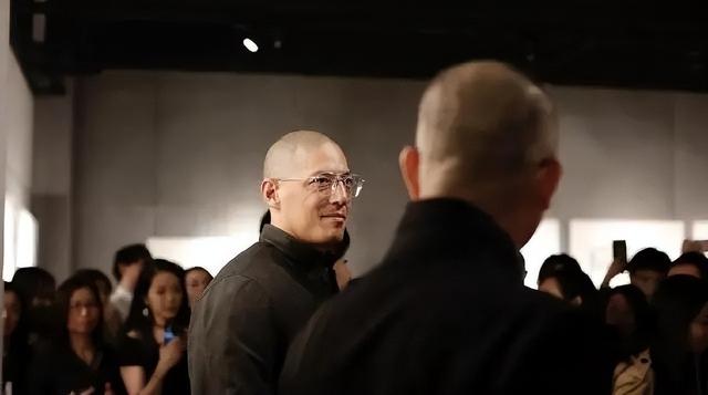 2017年，蒋家四代孙蒋友柏回乡承包工程，不满施工当场暴怒