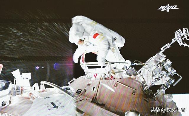 神舟十三号即将返陆，航天员在轨180天有啥变化？看完让人破防了