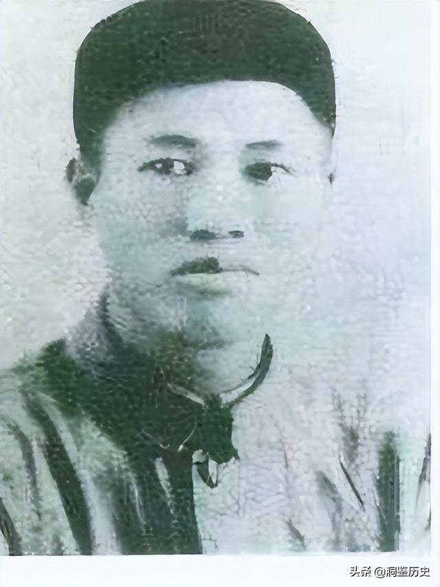 1949年小战士从报纸上认出父亲，指导员：别闹了！这可是兵团司令