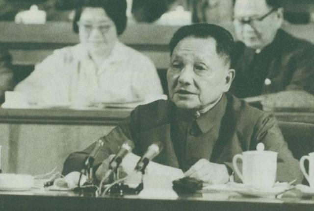 1983年，王平向中央提出退休请求，邓小平拒绝：现在还不到时机
