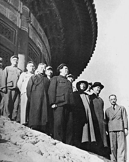 1949年毛主席邀张元济游天坛，期间问到：当年你在朝廷的俸禄多少