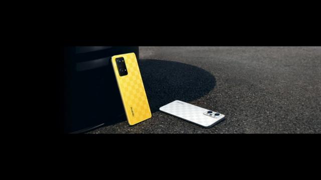 潮玩设计，快充普及，realme Q5 系列发布